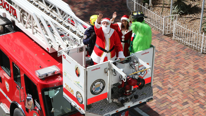 La iniciativa buscó brindar un momento de alegría a los niños del hUEM 