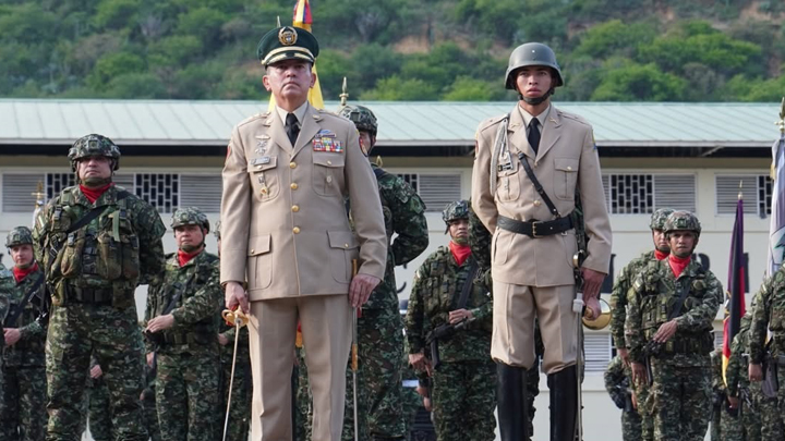 El brigadier general tiene 32 años en el Ejército Nacional.