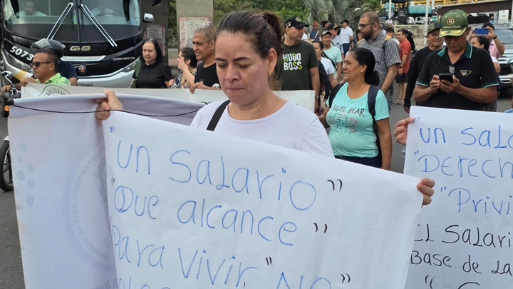 Piden mantener el alza del 23.7% decretado por el Gobierno nacional.