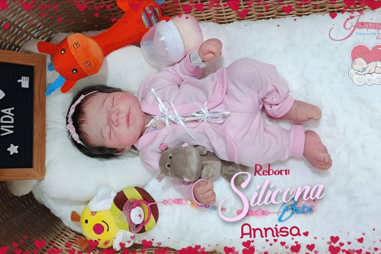 Otra bebé reborn terminada en silicona platino. 