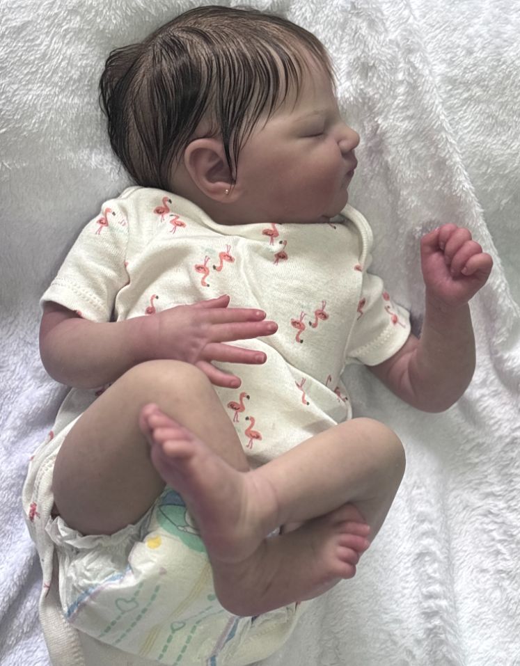 Algunas personas los utilizan para crear contenido en redes sociales, realizar sesiones fotográficas o incluso como modelos para catálogos de ropa infantil.