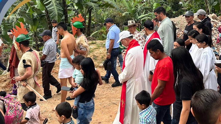 Fieles católicos acompañaron esta actividad. 