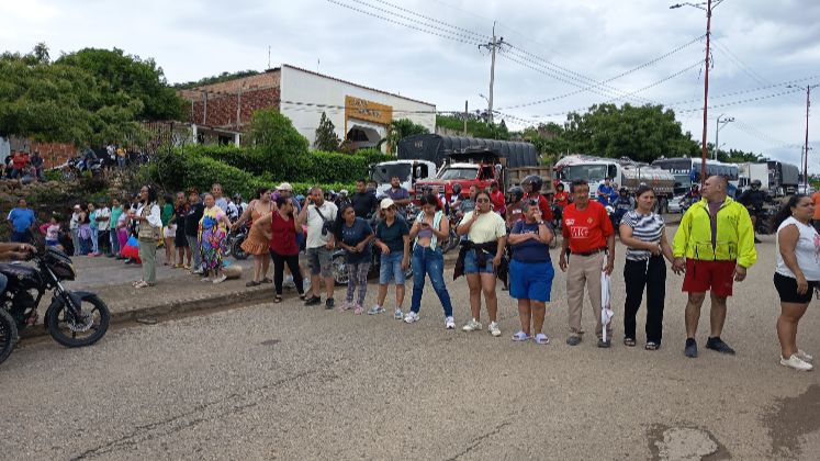 a las 5 de la mañana inició la manifestación