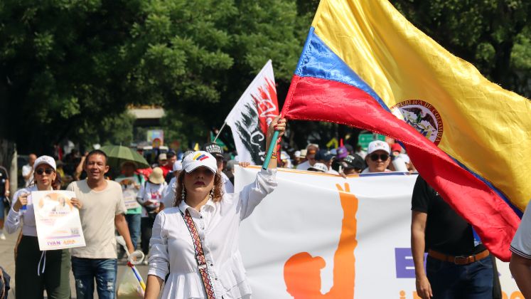 Empleados marcharon por la defensa de sus derechos