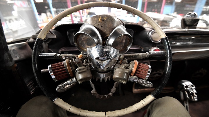 Subastan extravagantes autos de 'Mad Max: Furia en el camino'