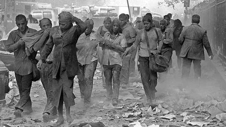 Al Kim, un paramédico en el campo de escombros de las Torres Gemelas./Foto: AFP