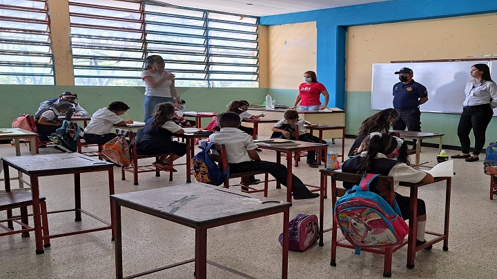 Con alta presencialidad de escolares arrancó año escolar en Táchira. Fotos Anggy Polanco / La Opinión 