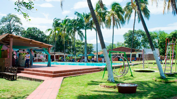 Espacios campestre del hotel casa blanca