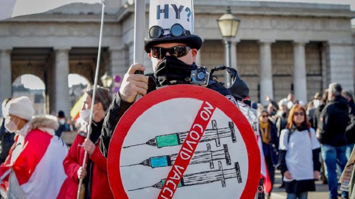  Miles de personas protestan contra el confinamiento y la vacunación obligatoria./Foto: internet