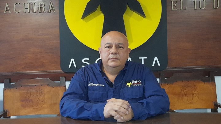  Luis Alirio Rivas, ganadero de la región. Foto Anggy Polanco /La Opinión 