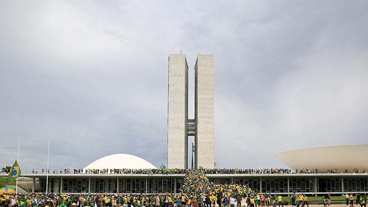 Ataques de simpatizante de Bolsonaro
