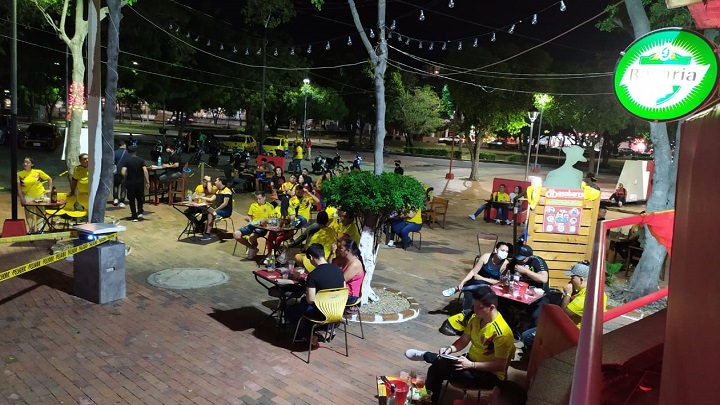 Bares y establecimientos nocturnos