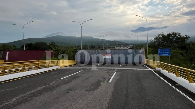 Frontera: Foto La Opinión