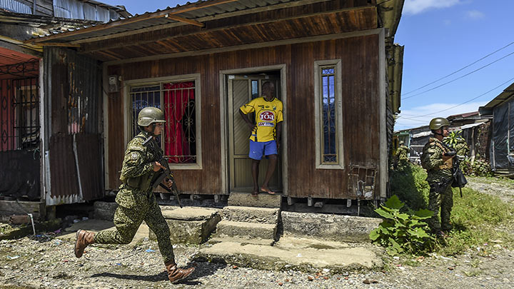 Un puerto colombiano, dos bandas: la guerra urbana que dividió a Buenaventura./Foto: AFP