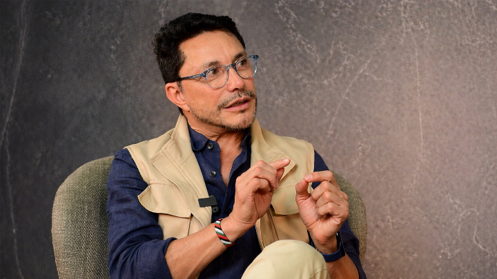 Carlos Caicedo en la Opinión. 