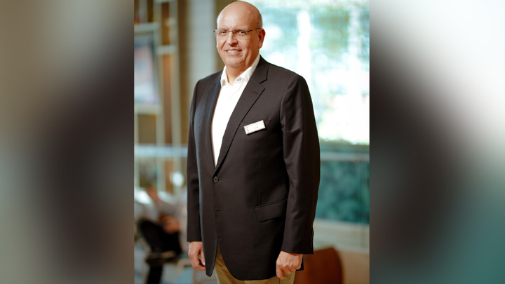 Carlos _Santana_srta_colombia_2022