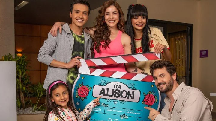 Elenco Tía Alison