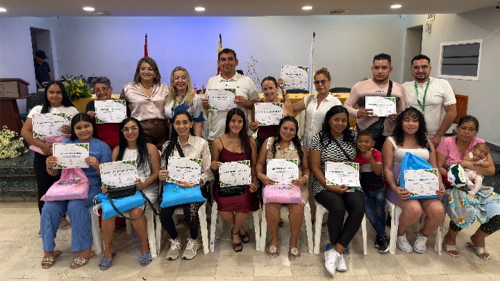 262 madres gestantes se graduaron del curso psicoprofiláctico de Imsalud. 
