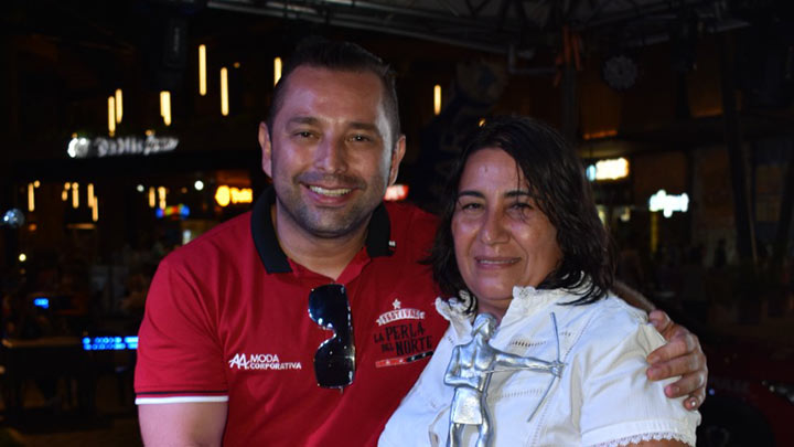 La cucuteña  Sandra Esperanza Rivera Hernández ocupó el segundo lugar en Canción Inédita con el tema: ‘El mejor villanuevero’. Foto Cortesía.