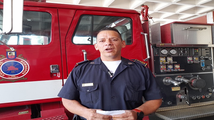Comandante del Cuerpo de Bomberos de San Cristóbal, Antonio Briceño. 