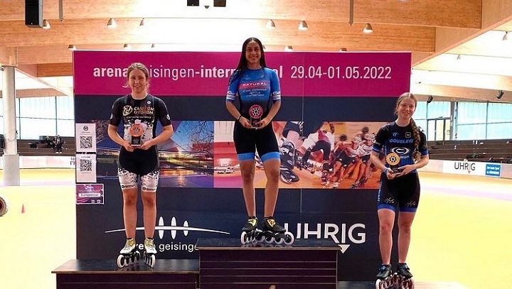 Keily Delgado (centro) primer lugar