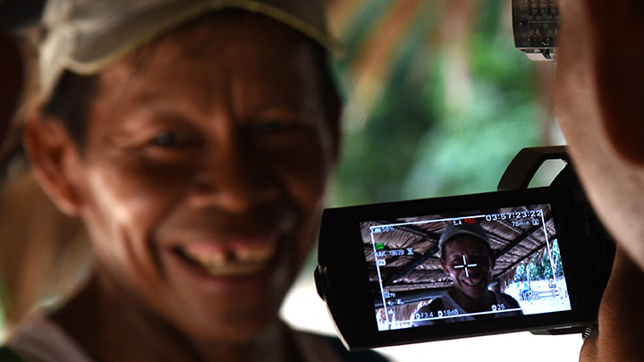 Matis de Brasil y los Tikuna de Colombia