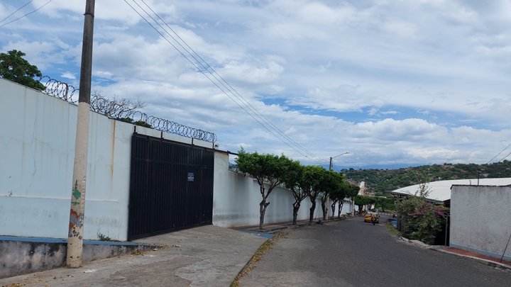 La morgue de Medicina Legal queda en el Cementerio Central.