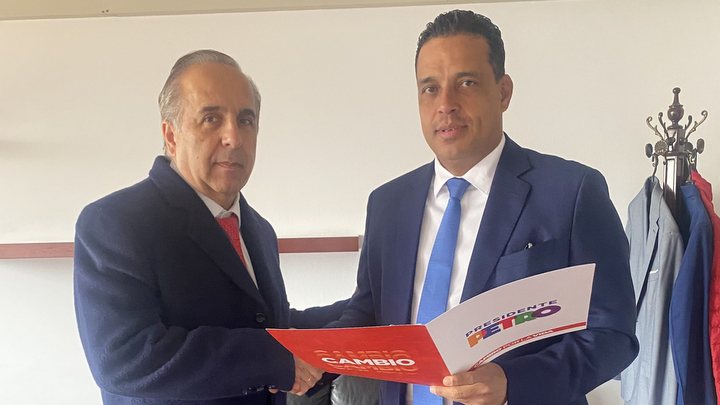 Diputado Meneses entregó la misiva