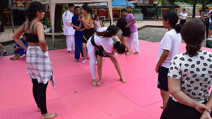 Defensa personal en mujeres