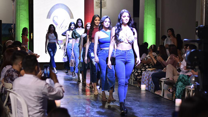 Medellín también conoció las creaciones de Ixora durante una pasarela llevada a cabo en Parques del Río,