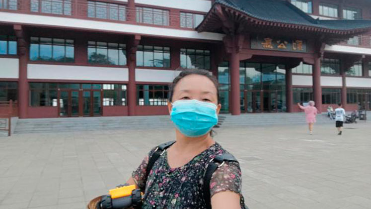 Su Min en el 2020. Foto tomada de @50岁阿姨自驾游 en Weibo