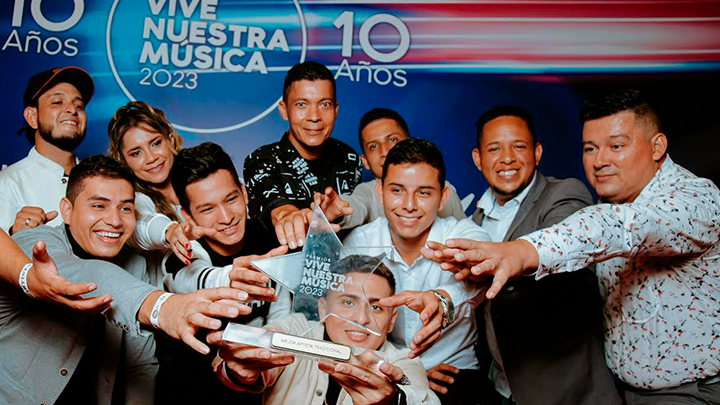 En 2023, 'Swing Zuliano' fue nominado a los premios ‘Vive Nuestra Música’, donde se alzó con el galardón a la Mejor Agrupación de Música Tradicional Colombiana.