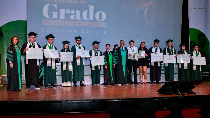 Ceremonias de grado Unisimón_01