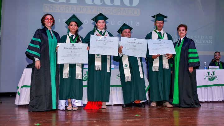 Ceremonias de grado Unisimón_02