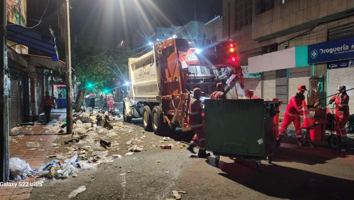 Limpieza de Veolia, en Navidad.