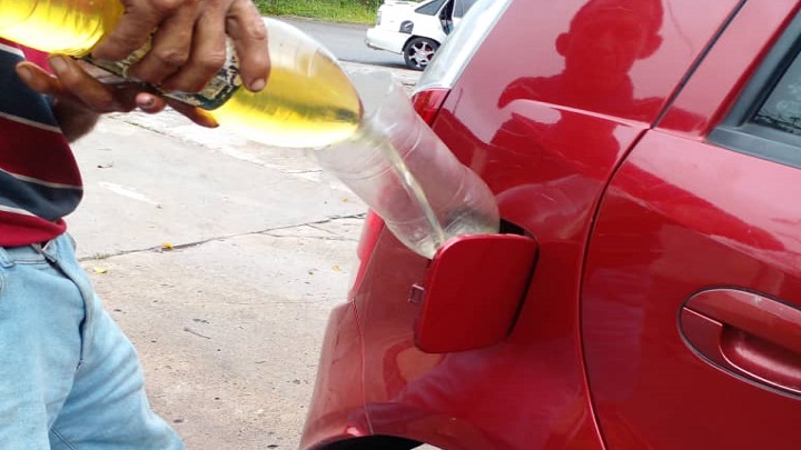 Precio de la gasolina en el mercado negro se disparó 