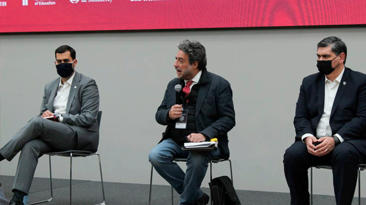 Luciano Cocheiro (centro)