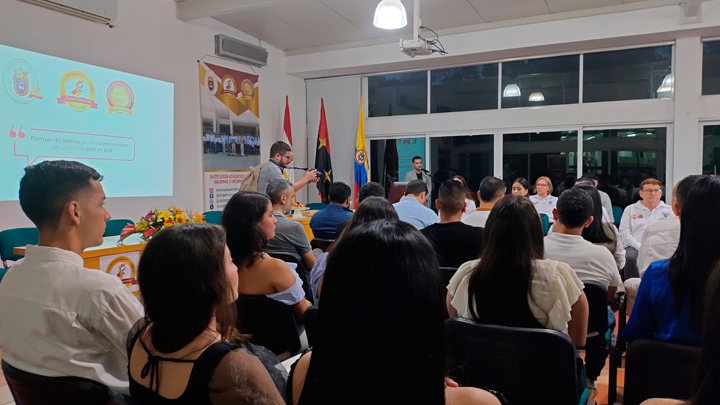 X Par Empresario un encuentro entre empresarios y estudiantes