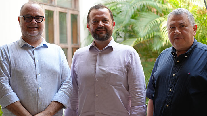 Henry Díaz, vicepresidente de la juta Directiva de Acodrés Norte de Santander; Guillermo Enrique Gómez, presidente ejecutivo nacional de Acodrés, y el asociado Rubén Bitar.