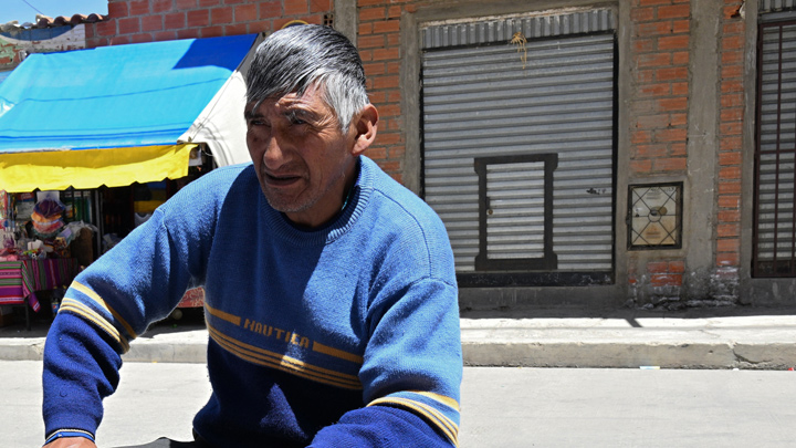 Este comerciante de 61 años, fabricó él mismo los tableros./AFP
