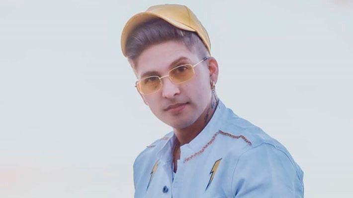 El artista recibió el galardón a Mejor Artista Urbano en la octava edición de los Premios Vive Nuestra Música.