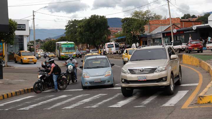 Autos venezolanos.