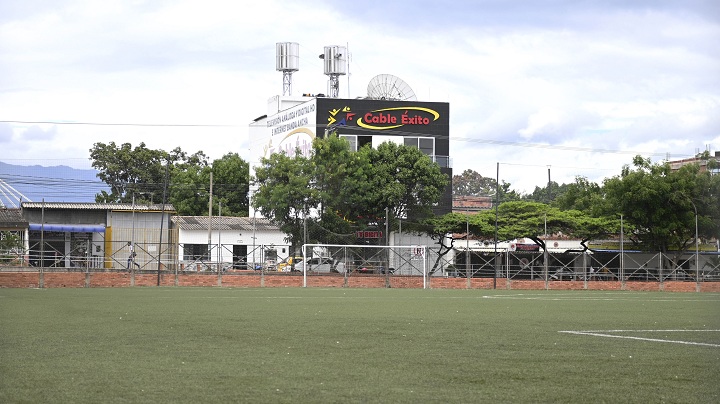 La cancha sintética de Chapinero es una de las mejores de la ciudad, fue inaugurada en 2017 por la Gobernación de Norte de Santander.
