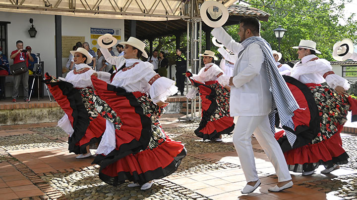 Entregarán 1.560 becas para formación de jóvenes vulnerables./Foto: La Opinión