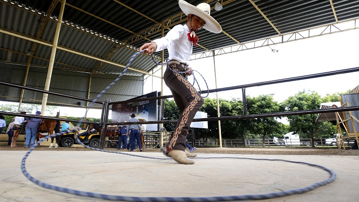 Escuelas de charrería: el arte de dominar lazos y bestias crece en México./Foto: AFP