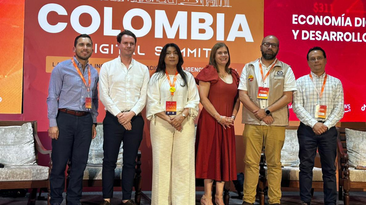 La Opinión presente en el debate sobre integridad informativa en Colombia Digital Summit 2026