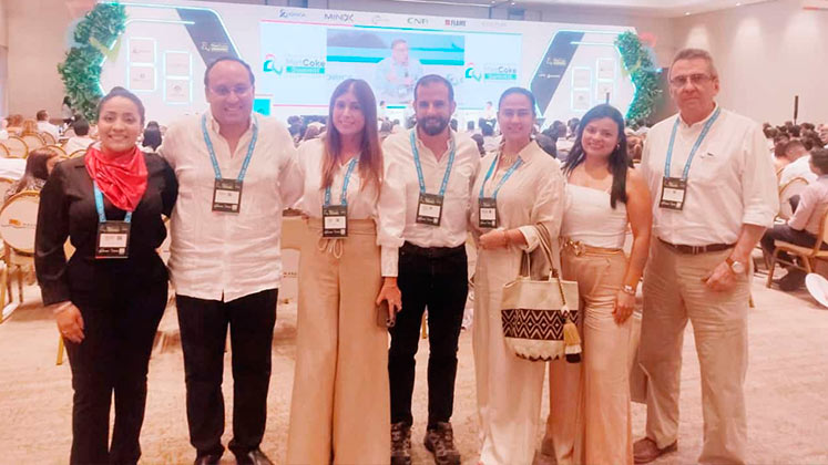 Dayana Prato, Homero Gómez, Lloraima Mendoza, Francisco Unda, Margarita Contreras, Angélica León y Gabriel Silva.