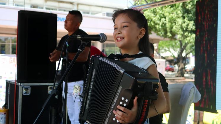 Desde muy temprano, los pequeños artistas de la categoría infantil hicieron vibrar la plazoleta con sus acordeones.