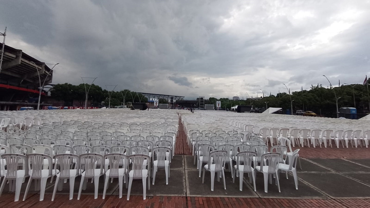 FICO EN PLAZA DE BANDERAS