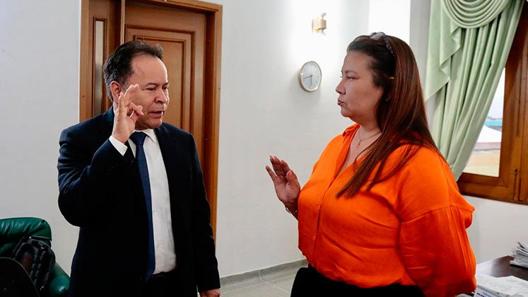 El gobernador Villamizar y la directora de Zona Franca, Luz Luna, recalcaron su compromiso con este espacio./Foto Archivo